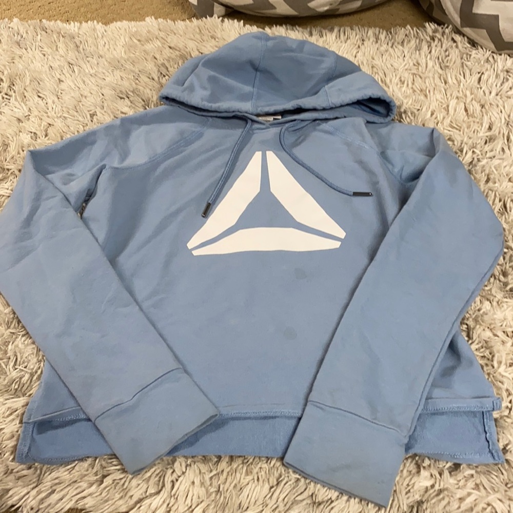 ✨2 for $20✨Reebok hoodie
